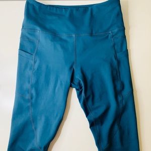 Zyia pocket compression leggings